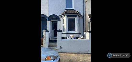 3 bedroom terraced house