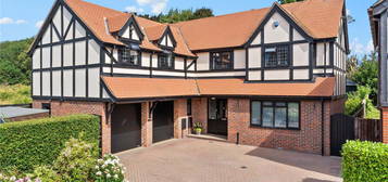 5 bed detached house for sale