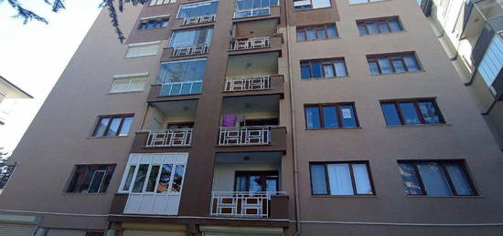 MUTLU EMLAK'TAN STASYON CAD 2.KAT 3+1 160 M2 SATILIK DARE