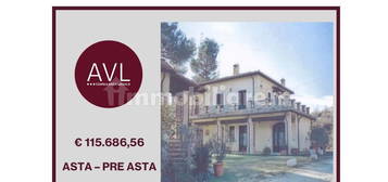 Villa all'asta via Latina 4, Vacone