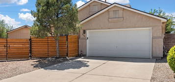 9126 Schooner Rd NW, Albuquerque, NM 87121