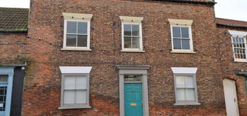 4 bed town house for sale