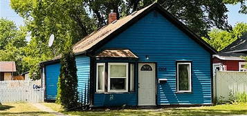 1305 G AVENUE N, Saskatoon, SK S7L 2A6