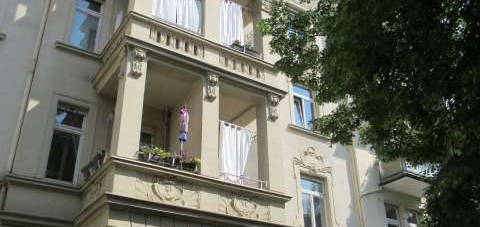 Gemütliche Wohnung mit Balkon im Rheingauviertel - 2 Zimmer - Dielenböden - Duschbad -