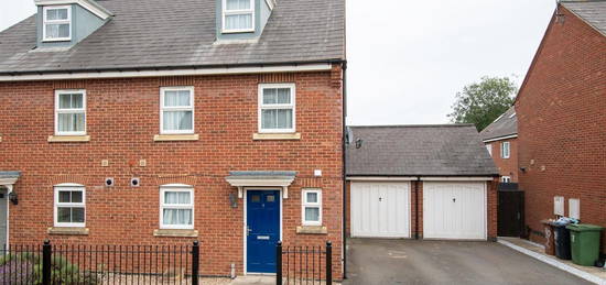 3 bed semi-detached house for sale