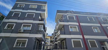 BORNOVA ÇEVİK KUVVET YAKINI 2+1 SİTE İÇİNDE LÜX DAİRE