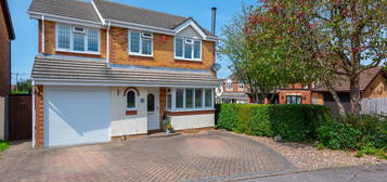 4 bed detached house for sale