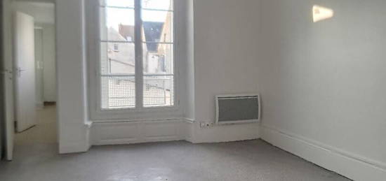 Appartement  à louer, 2 pièces, 1 chambre, 32 m²