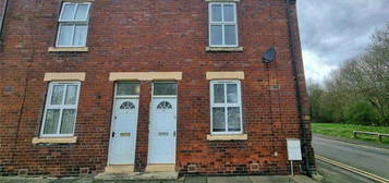 2 bed end terrace house to rent