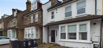 2 bed flat to rent