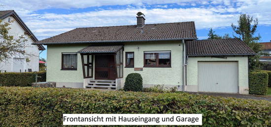 Einfamilienhaus Bungalow m. Keller Garage und Garten in der Eifel