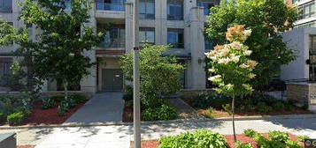 1 Upper Duke Cres #610, Markham, ON L6G 0B6