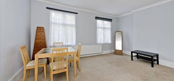 2 bed flat to rent