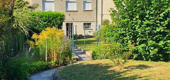 Limoges secteur Ruchoux, maison T5, 119 m² hab avec jardin