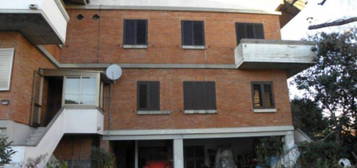 Quadrilocale all'asta in via Gioacchino Rossini, 42