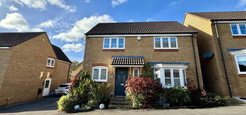 4 bed detached house for sale