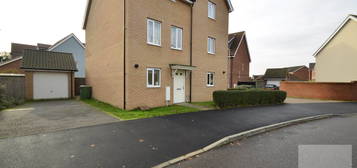 3 bed town house to rent