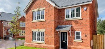 4 bedroom detached house