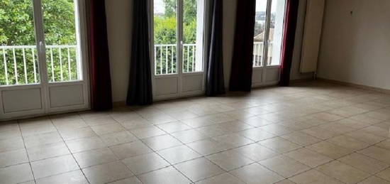 Appartement  à louer, 2 pièces, 1 chambre, 80 m²