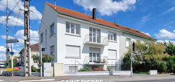 Appartement avec garage, balcon et jardin