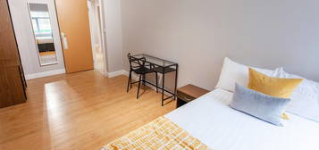 3 bed shared accommodation to rent