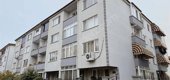 AKAR'DAN SATILIK GÖNEN'DE MERKEZDE 3+1 DAİRE