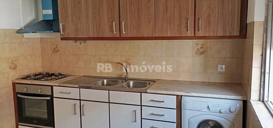 Apartamento T3 renovado no Entroncamento