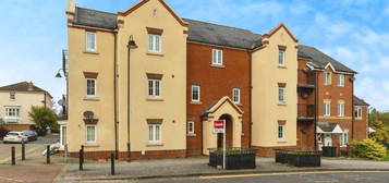 2 bedroom ground floor flat for sale