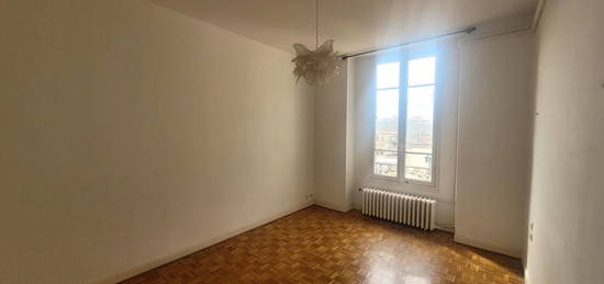 Appartement  à louer, 3 pièces, 2 chambres, 64 m²