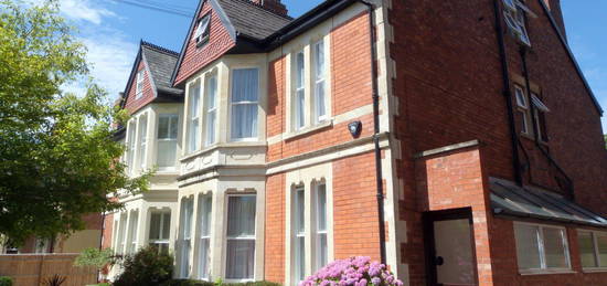 Property to rent in Glencairn Park Road, Cheltenham GL50