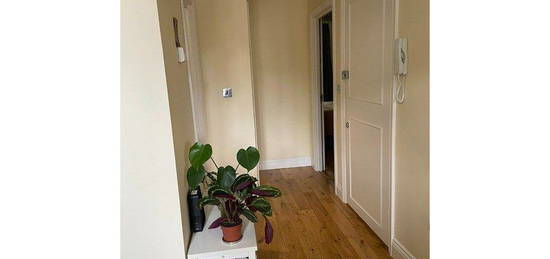 2 bed flat to rent