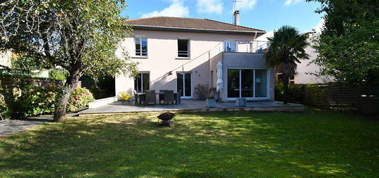 Vente maison 7 pièces 186 m²