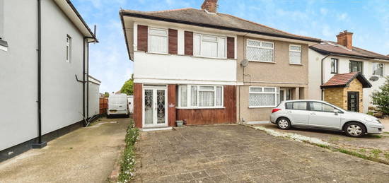 3 bed semi-detached house for sale