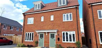 Town house to rent in Hankinson Ave, Cheadle SK8