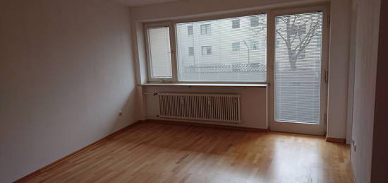 Gut geschnittene 1,5-Zimmer-Wohnung mit Südbalkon in Sendling-Westpark