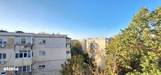 Apartament 3 camere decomandat 2 bai Bloc 1986 Apusului-str. Alesd