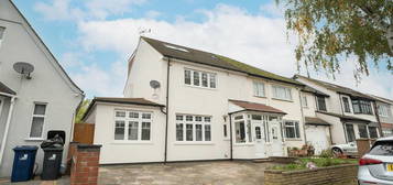 5 bedroom semi-detached house for sale