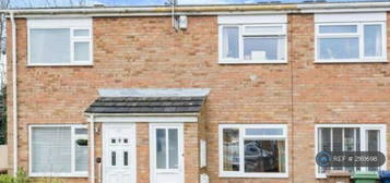 2 bedroom terraced house