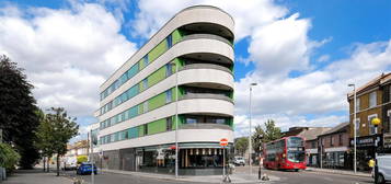 Flat for sale in Grange Park Road, London E10