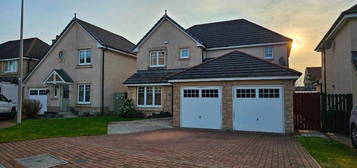 4 bed detached house to rent