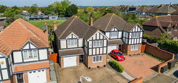 4 bedroom detached house