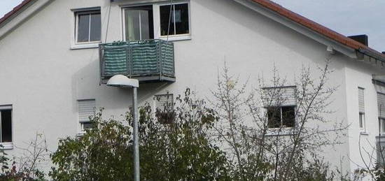 Sehr schöne, großzügige 3 ZKB-DG-Wohnung mit Balkon in Ingolstadt-Südwest