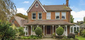 6 bedroom detached house for sale