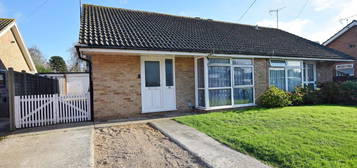 Bungalow to rent in 92 Stroud Green Drive, Bognor Regis, West Sussex PO21