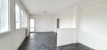 Appartement  à louer, 3 pièces, 2 chambres, 68 m²