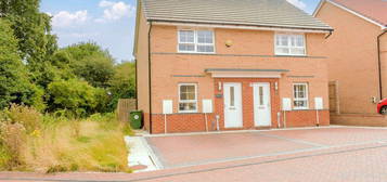 2 bed semi-detached house for sale