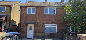 3 bedroom semi-detached house