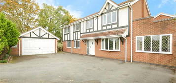 5 bedroom detached house for sale