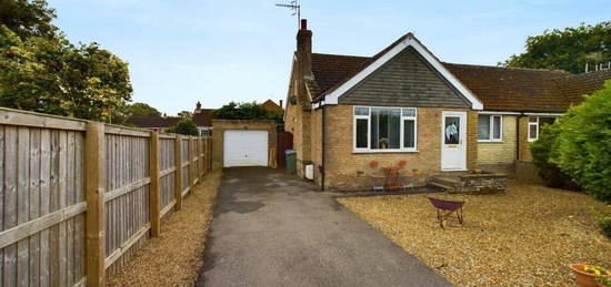 3 bedroom semi-detached bungalow for sale