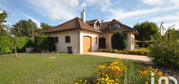 Maison traditionnelle 2 étages  à vendre, 6 pièces, 4 chambres, 133 m²